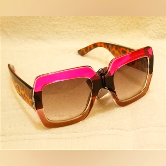 Kohl's Accessories - Oversized Leopard Print Sunglasses